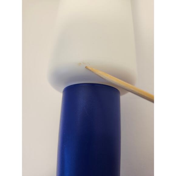 Tupperware Vintage Rolling Pin Fill N Chill  Hot Or Cold 16" Plastic Blue/White - Picture 8 of 8